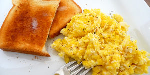 Scrambled Eggs with Toast, ChefVille Wiki